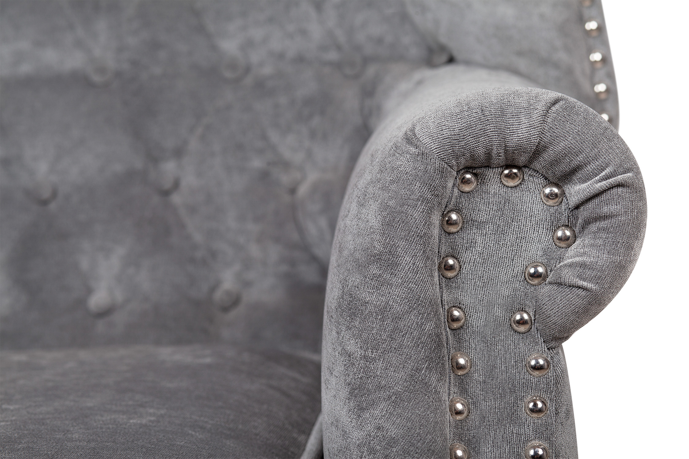 Классическое кресло каминное Teas Grey в интерьере