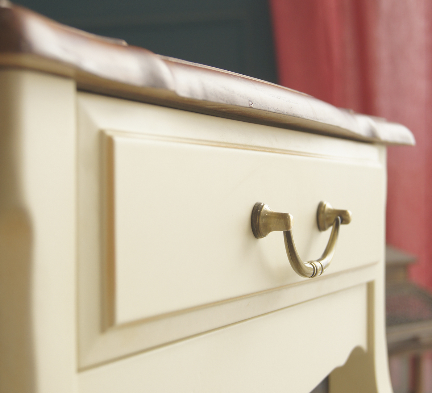 заказать Тумба "Leontina" с одним ящиком арт ST9302