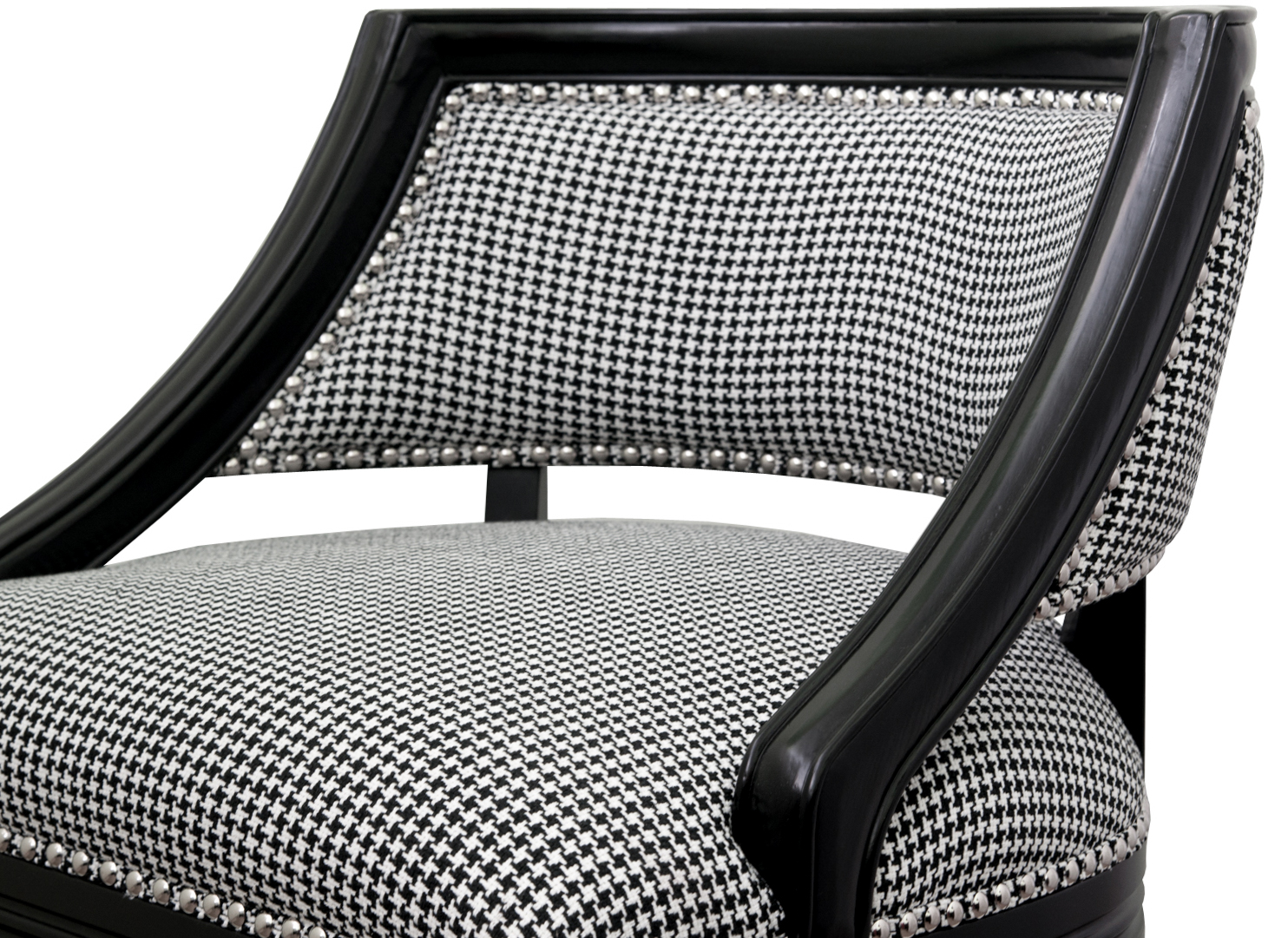 Низкое кресло Charlie в интерьере