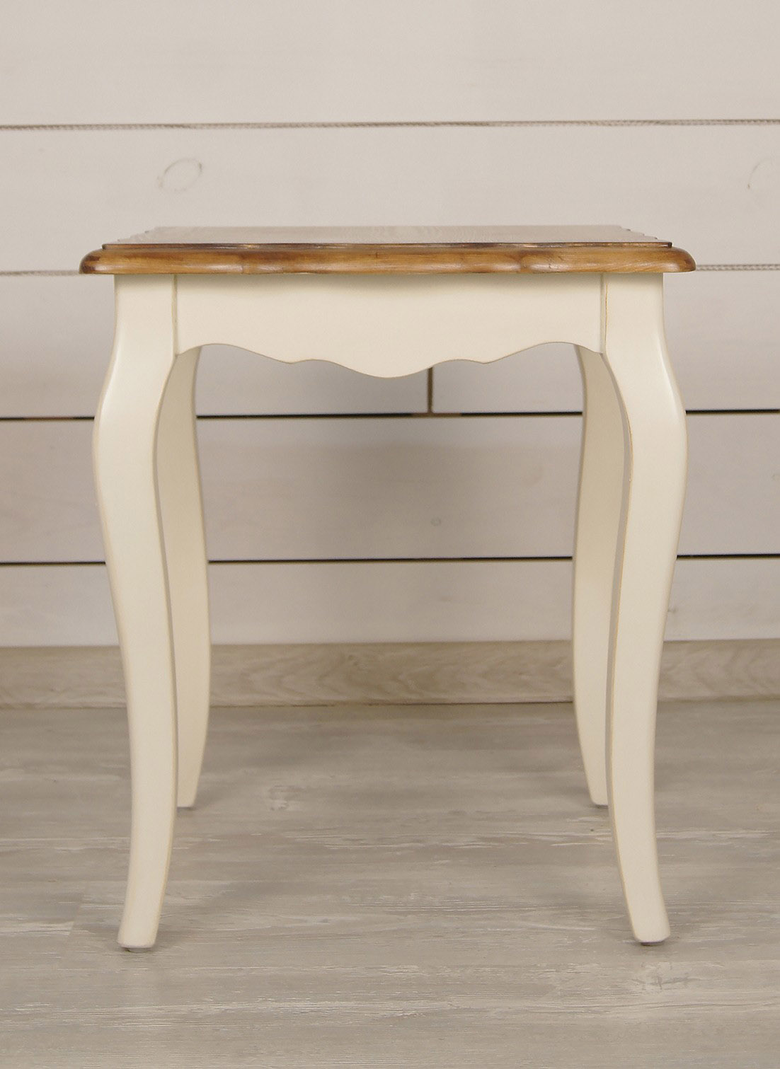 фото Бежевая консоль "Leontina" средняя арт ST9301/2 в интерьере