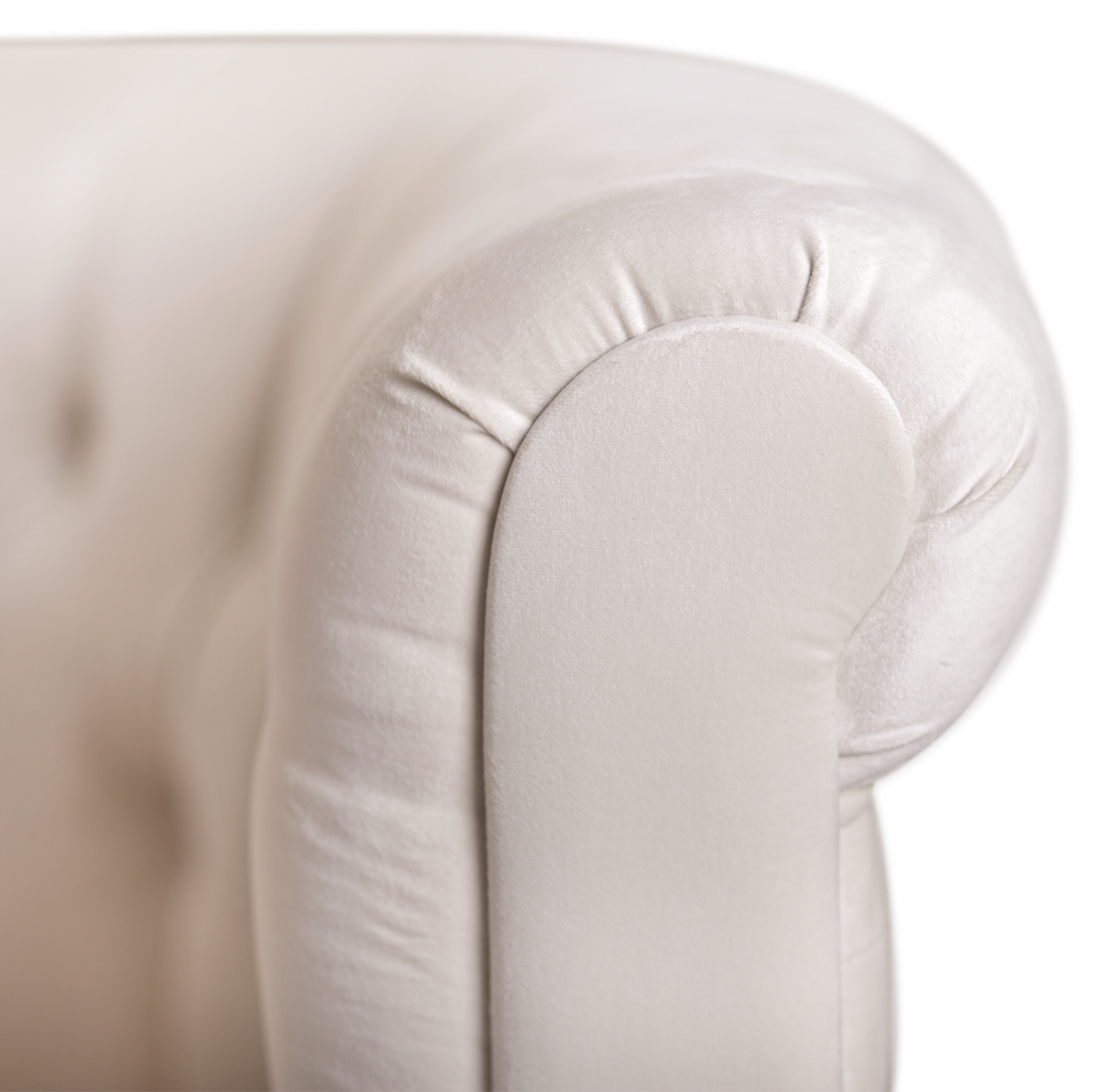 фото Низкое кресло Swaun Beige Velvet в Москве фото Низкое кресло Swaun Beige Velvet