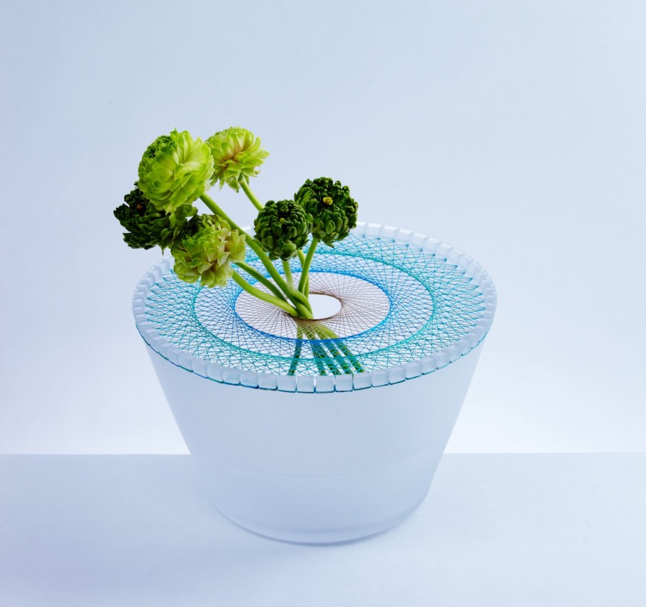 Вазы Bloom: нити и стекло как искусство формы