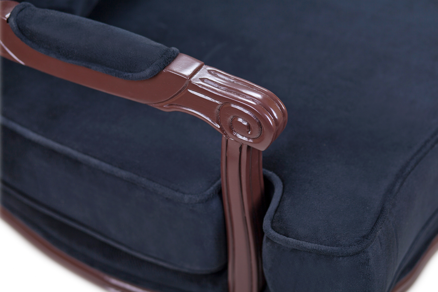 фото Мягкое полукресло с подлокотниками Nitro Black Syrup