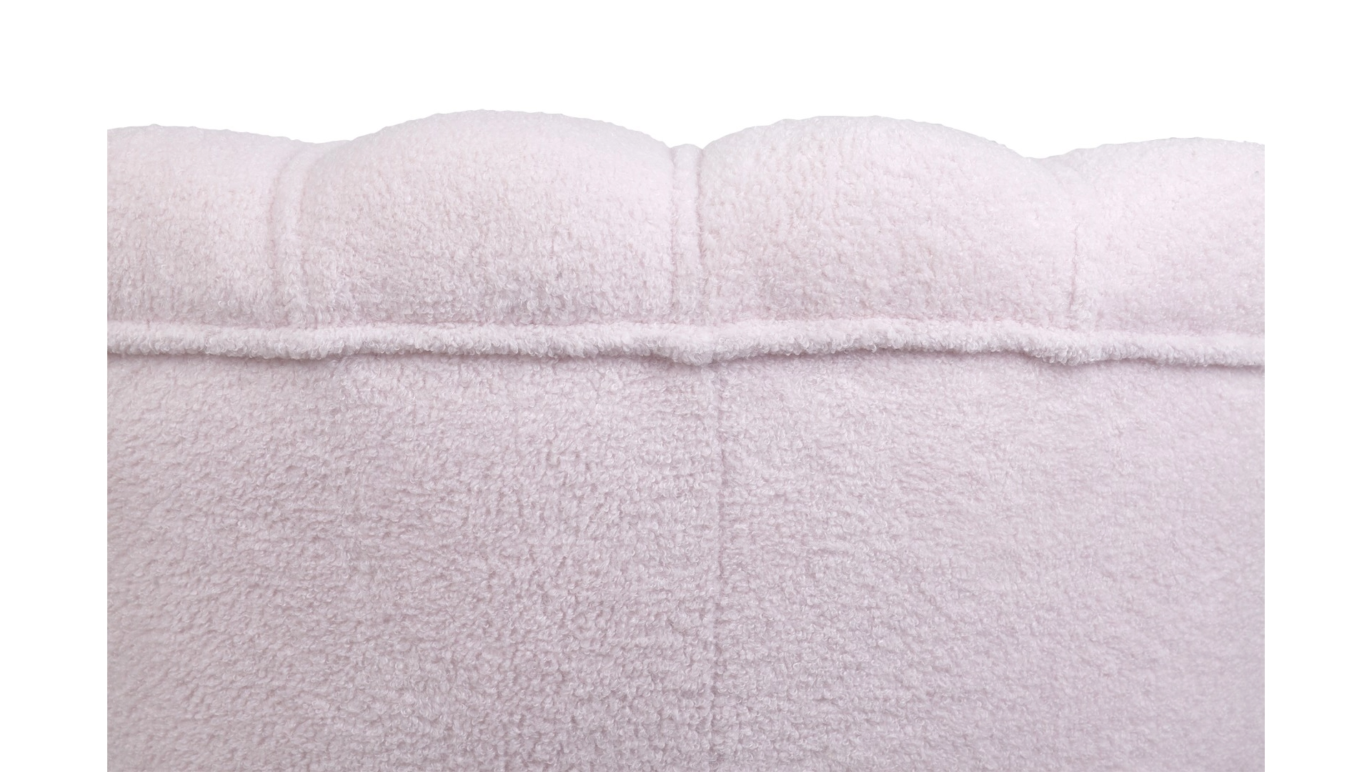 фото Низкое кресло ракушка Pearl Pink Boucle на черных ножках