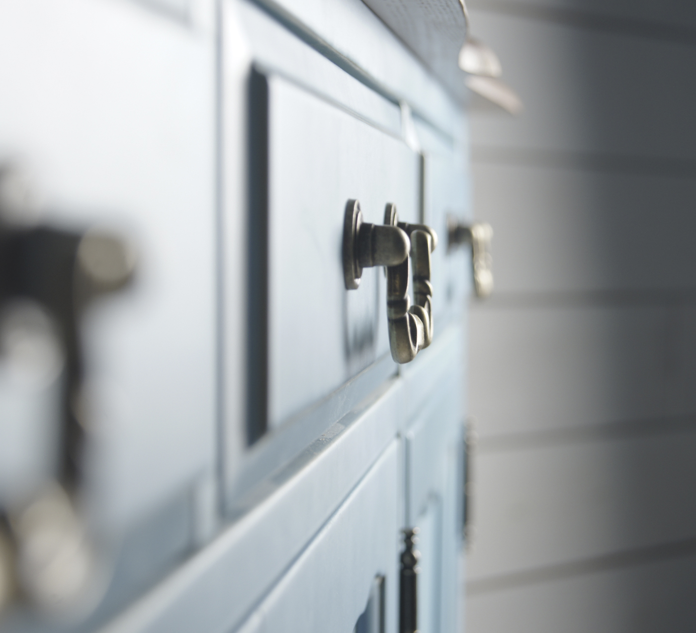 заказать Комод "Leontina Blue" (3 ящика и 3 двери) арт ST9344B в интернет-магазине