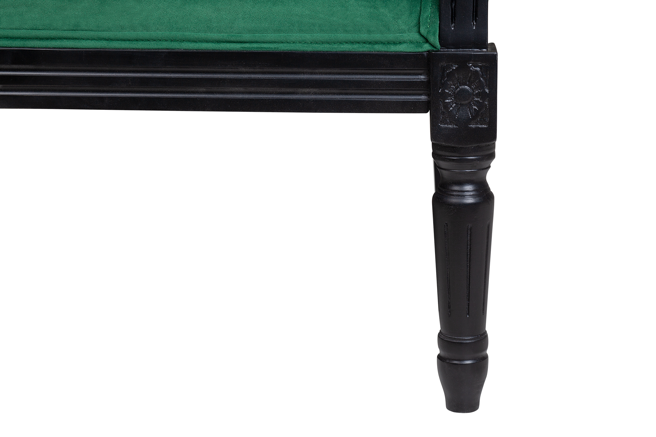 Классическое кресло Coolman Green в интерьере