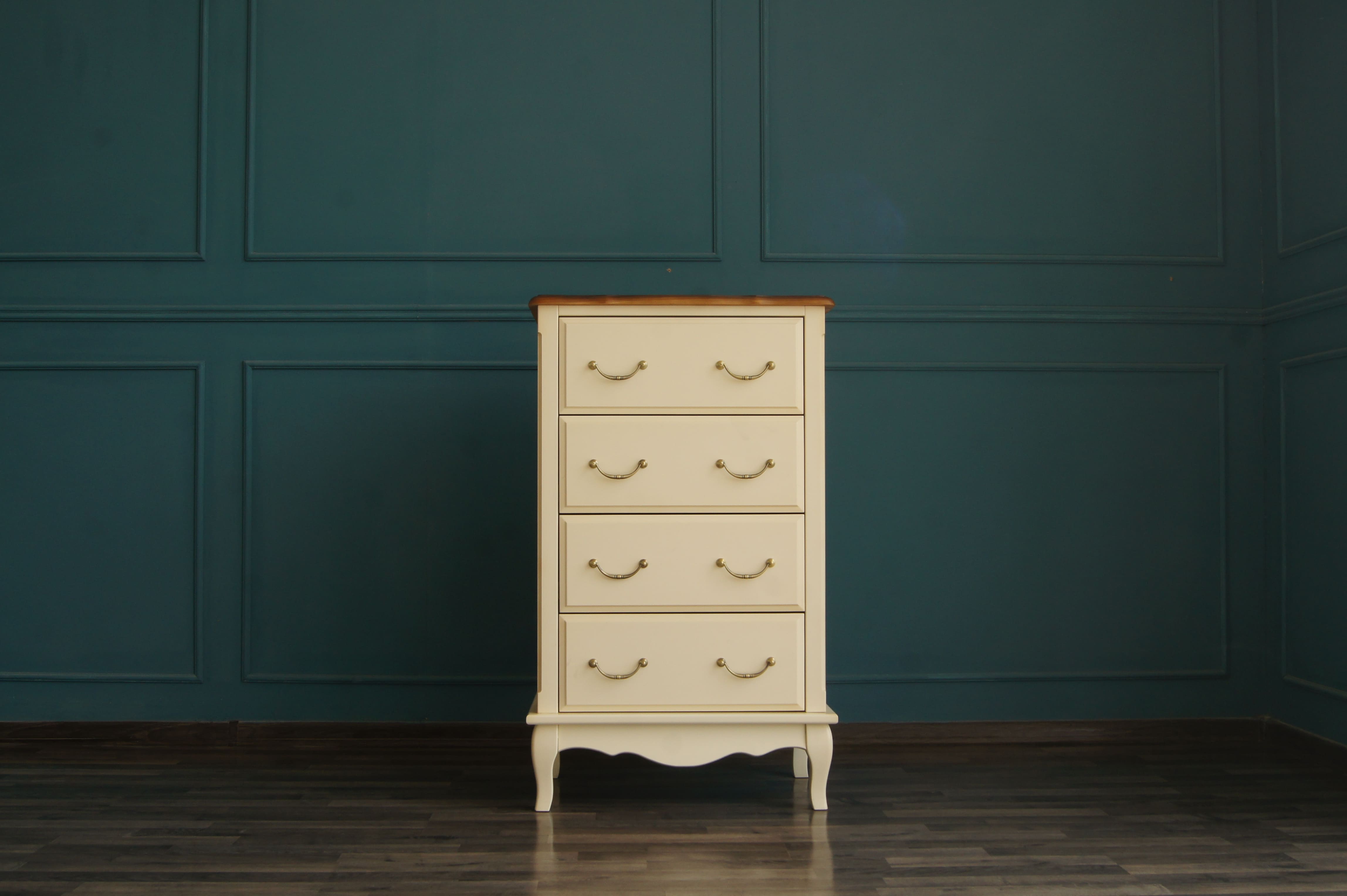 фото Комод Leontina четыре ящика арт ST9340