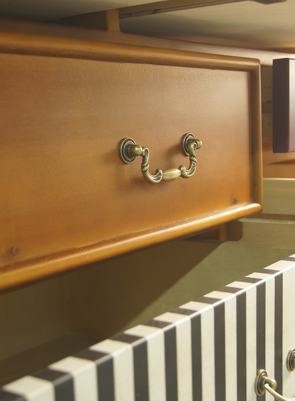 фото Комод «Gouache Birch» вертикальный арт M10535ETG/1 в интерьере в Москве фото Комод «Gouache Birch» вертикальный арт M10535ETG/1 в интерьере