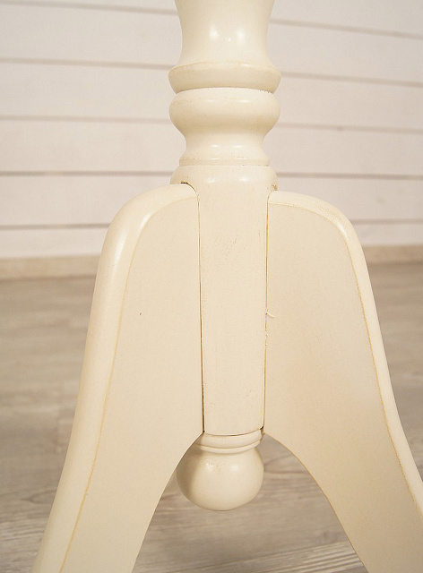 Круглый кофейный стол "Leontina" арт ST9305