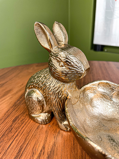 427295 Статуэтка Заяц с чашей AMBALAVA, L200, B120, H120, алюминий, золотой в Москве 427295 Статуэтка Заяц с чашей AMBALAVA, L200, B120, H120, алюминий, золотой