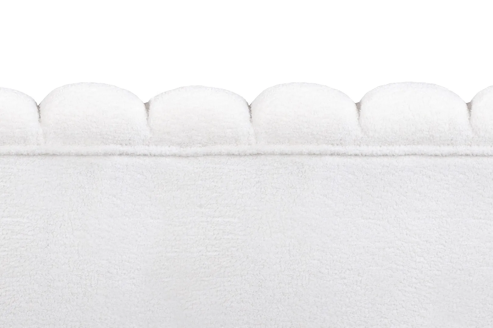 Диван ракушка для гостиниц Pearl Triple Boucle на черных ножках в интерьере в Москве Диван ракушка для гостиниц Pearl Triple Boucle на черных ножках в интерьере