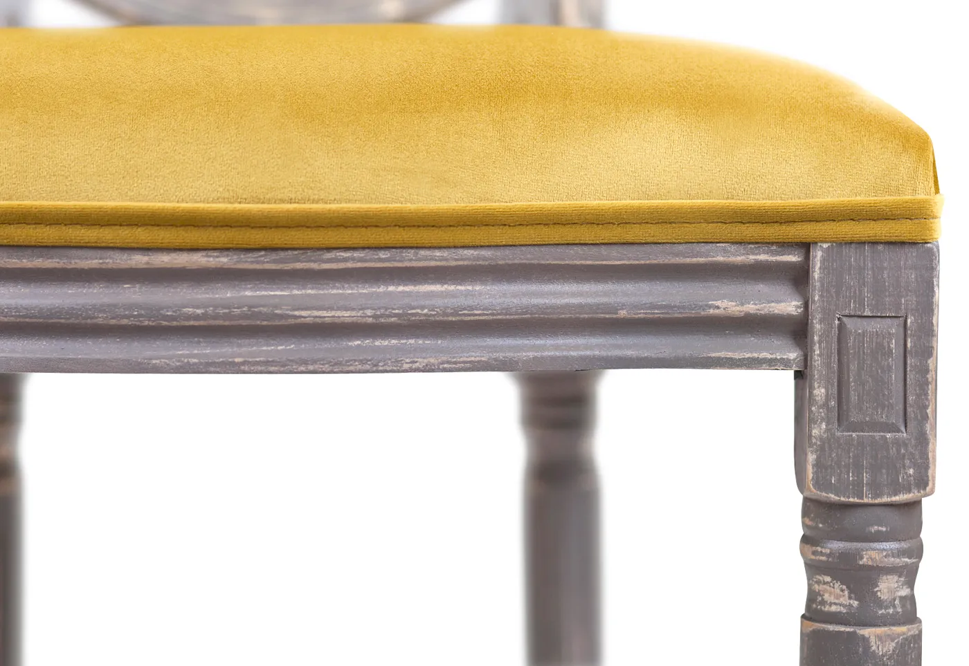 фото Стул Volker Gold Velvet в интерьере в Москве фото Стул Volker Gold Velvet в интерьере