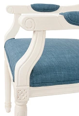 Мягкий стул с подлокотниками Wilton White в интерьере