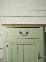 красивый Рабочий стол с дверкой "Olivia" арт GB3001