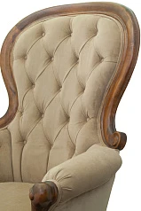 фото Классическое кресло Madre Light Brown в интерьере