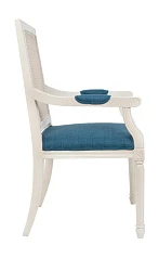 Мягкий стул с подлокотниками Wilton White в интерьере