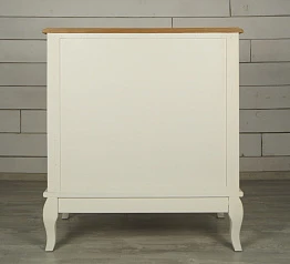 фото Бежевый комод Leontina (4 ящика) арт ST9335 в интерьере