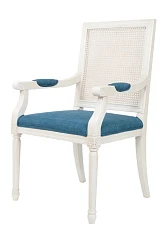 Мягкий стул с подлокотниками Wilton White в интерьере