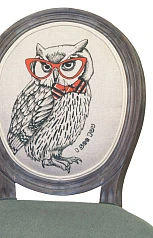 Стул для кафе Volker Owl V2 в интерьере