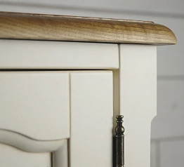 красивый Бежевый комод "Leontina" с дверками и ящиками арт ST9351 в интернет-магазине