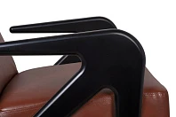 Кресло современное коричневое Arrow BL V7 в интерьере